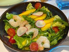 芒果牛油果大虾色拉-乐意坊Alla Torre意大利手工披萨(陆家嘴旗舰店)
