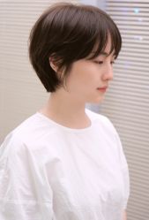 -虫二·专注健康烫染沙龙