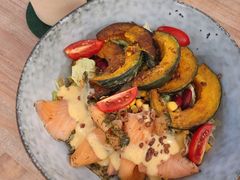 烟熏三文鱼烤南瓜沙拉-A30 BISTRO