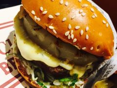 -The Habit Burger Grill 哈比特汉堡(爱琴海店)