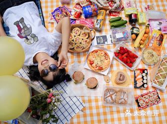 闵行体育公园野餐—美景中吃美食