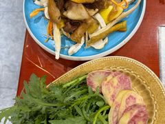 -菌之家·专业纯野生菌火锅·特色炒菌