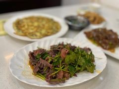 香菜牛腱-品记潮汕砂锅粥(湖东路店)