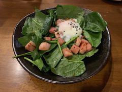 厚切培根温泉鸡蛋菠菜沙拉-鸟内会(河北路店)
