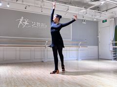 -炫艺舞蹈培训中心(枫尚奥特莱斯店)