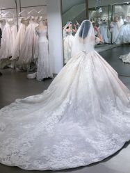 -艾米丽婚纱礼服