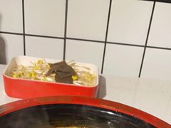 -钢管厂五区小郡肝串串香(奥克斯广场锦城万达店)