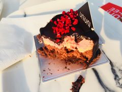 -UNI UNI(环亚凯瑟琳店)