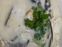 白汤鱼头-尚岛私房菜(西方巷店)