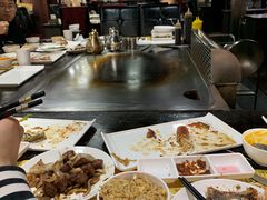 -利昂法式铁板主题餐厅(新奥购物中心店)