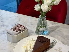 -Cafe Sacher(WIEN)