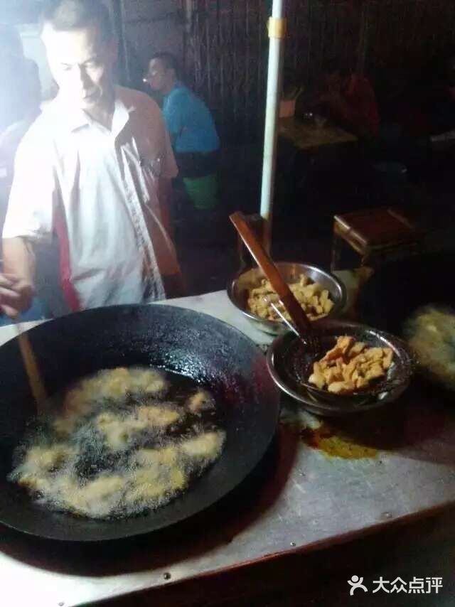 不吃网红店，只吃本地人推荐的“普宁豆干”