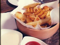 -HIGH FIVE哈福手工汉堡(桂林路店)