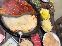 -周小明火锅(黑金冠社区店)