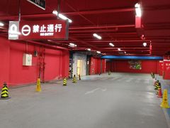 -欧尚超市苏州店停车场(金鸡湖路店)
