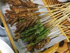 烤鸡爪-大富蚝乌东哥饭店·石锅鱼杂·柠檬鸭(革新路店)