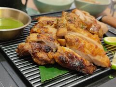 曼谷夜市烤鸡腿-mango tree芒果树泰国餐厅(青岛万象城店)