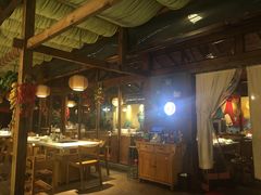 -二荆条·蜀鲜汇城市森林火锅