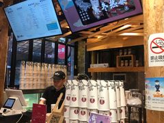-霸王茶姬(南强街店)