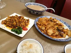 -金牌餐厅·天津菜·八珍豆腐·老爆三(瓷房子店)