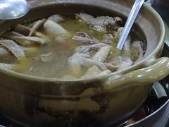 乳鸽煲-华仔土鸡店(创意产业园店)