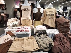 -杭州湖滨银泰in77