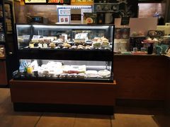 面包甜点陈列柜-星巴克(天津火车站店)