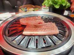 山蒜叶厚切五花肉-牛小喜黑牛烤肉料理(霸州店)