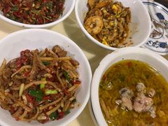 -笨罗卜浏阳菜馆(太平街店)