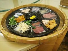 -老国贸云南传统过桥米线(滇池店)