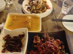 -隔壁老王·家常云南菜(花巷店)