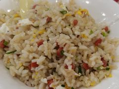 -江城燕子大排档(江汉路步行街店)