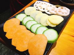 -唯成•韩国炭火烤肉 유성고기