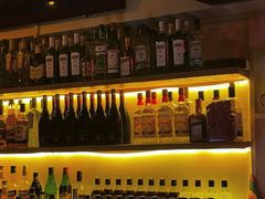 -Mx.cocktail bar