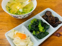 -裕兴记·蟹黄面馆养育巷精选店面馆