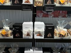 -Laderach 莱德拉(上海环贸iapm店)