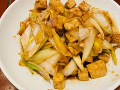 葱烧豆腐-北平小馆·烤鸭·家常菜(磨房北里店)