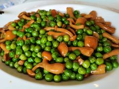 -鑫巴蜀小镇 · 水煮鱼专研店(玉桥店)