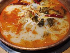 -洱火云南酸菜牛肉火锅(石景山当代商城店)