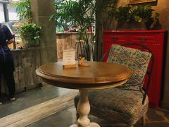 -HIGH FIVE哈福手工汉堡(桂林路店)