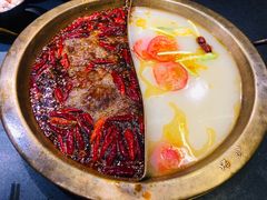 -沸炉重庆老火锅(军事博物馆店)
