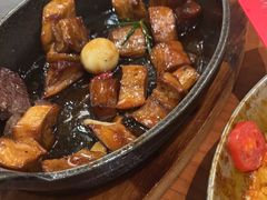 安格斯铁板蒜香牛肉粒-CRAZYONES西班牙海鲜饭(上海美罗城店)