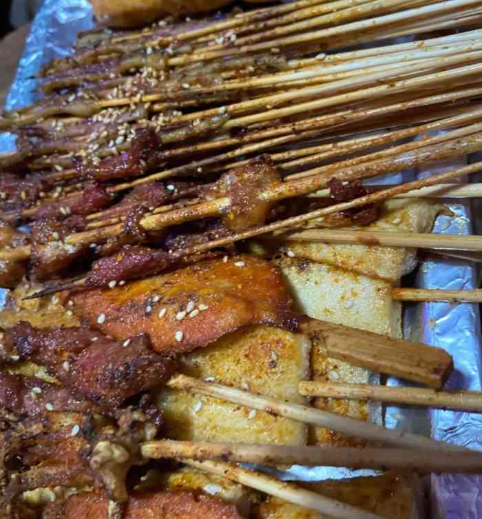 隆炎烧烤(下沙江滨店)-"超级好吃97,有一天晚上太饿了,点过一次.