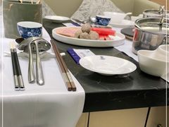 -红鼎豆捞·非遗鲍皇汤火锅(宝丰路店)