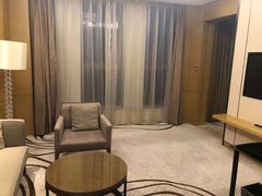 -天津梅江中心皇冠假日酒店
