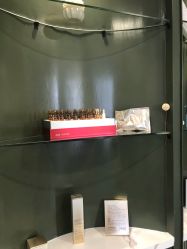 -苗方清颜·祛痘皮肤管理