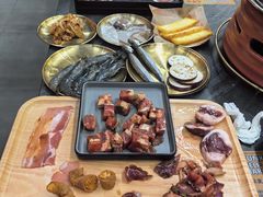 -允辛家·自助泥炉烤肉(九亭店)