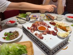 -小河公主秘制烤羊腿(小绿谷店)