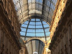 -文艺复兴百货(米兰大教堂广场店)