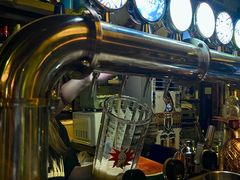 -城墙外BAR
